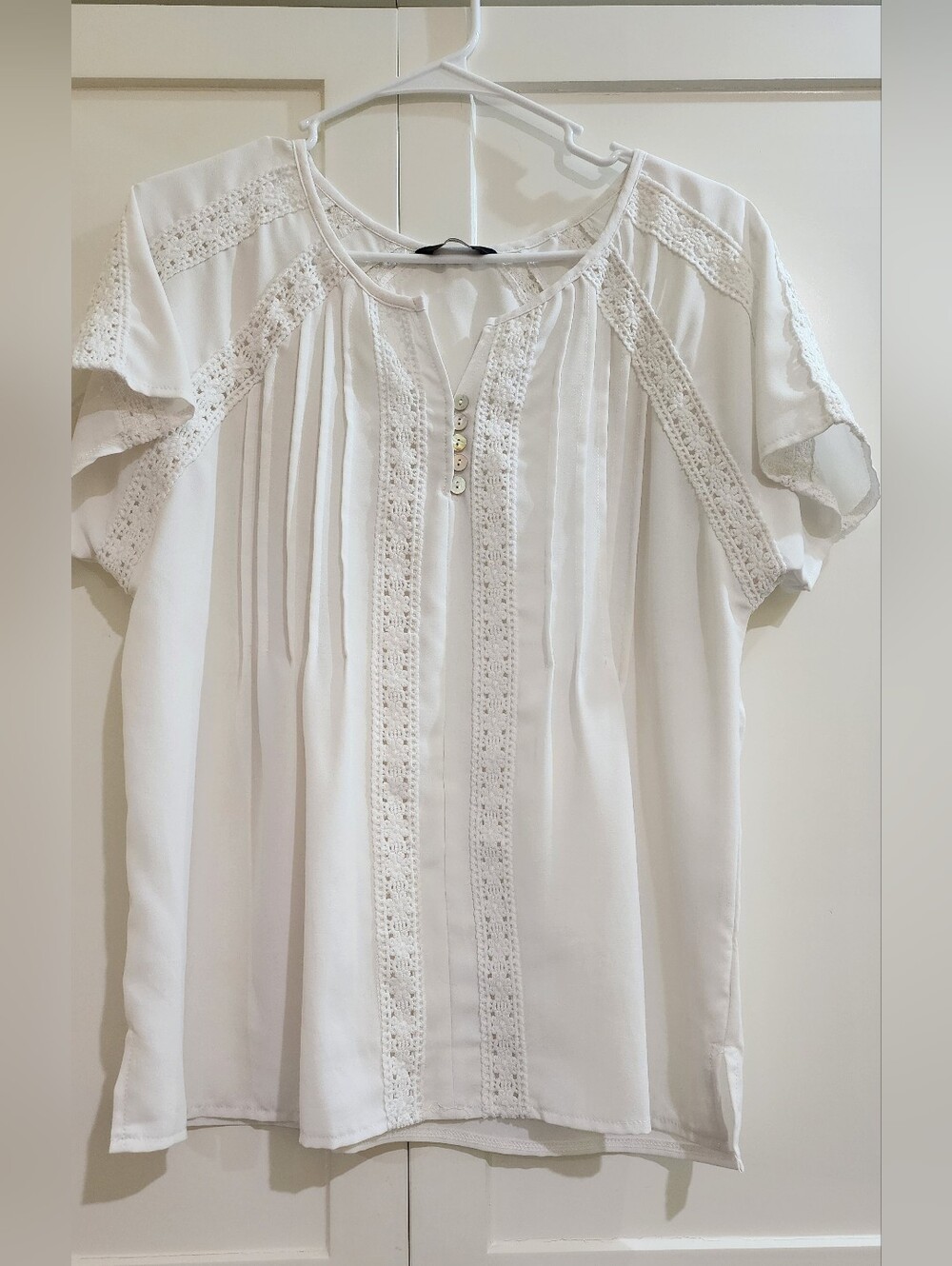 Women's White Lace-Trim Pleated Peasant Top
